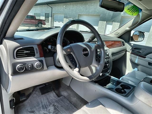 used 2014 GMC Yukon XL car, priced at $15,995