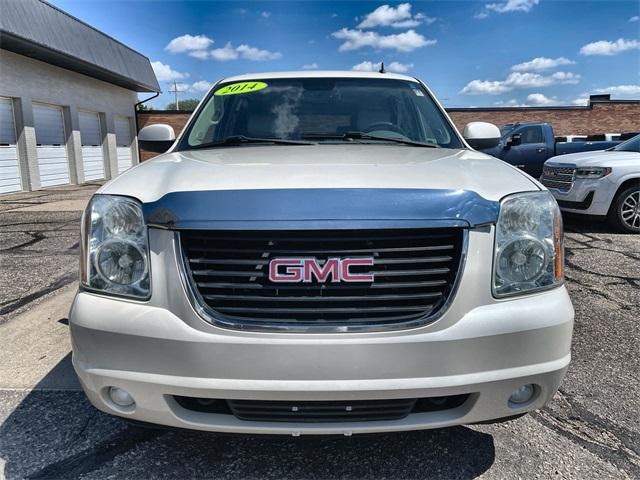 used 2014 GMC Yukon XL car, priced at $15,995