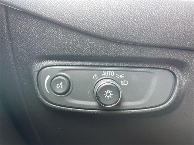 used 2022 Chevrolet Equinox car, priced at $23,489