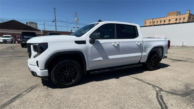 new 2024 GMC Sierra 1500 car, priced at $53,172