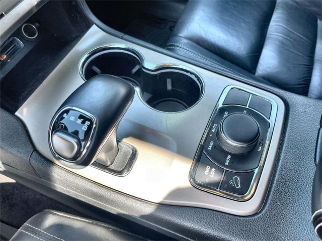 used 2015 Jeep Grand Cherokee car, priced at $15,495