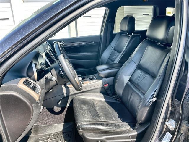 used 2015 Jeep Grand Cherokee car, priced at $15,495