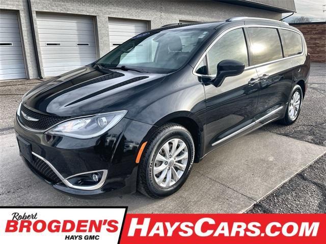 used 2019 Chrysler Pacifica car, priced at $15,825