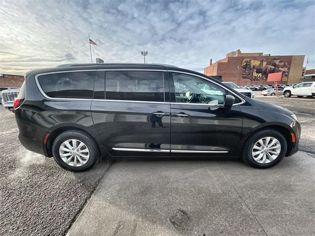 used 2019 Chrysler Pacifica car, priced at $15,825