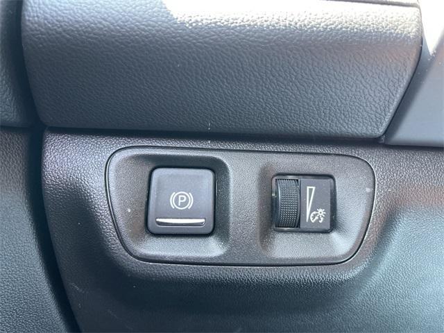 used 2023 GMC Acadia car, priced at $32,995