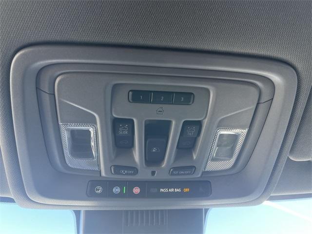 used 2022 GMC Sierra 1500 car, priced at $42,877