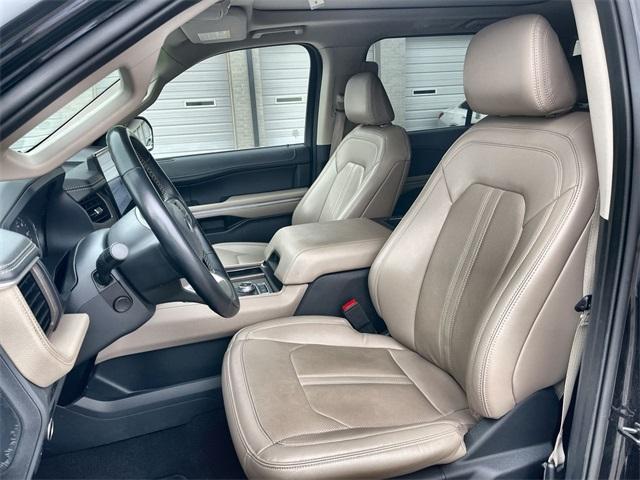used 2024 Ford Expedition car, priced at $48,995