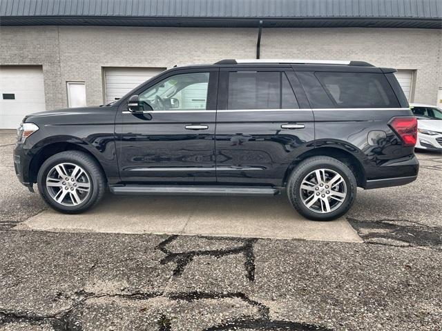 used 2024 Ford Expedition car, priced at $48,995