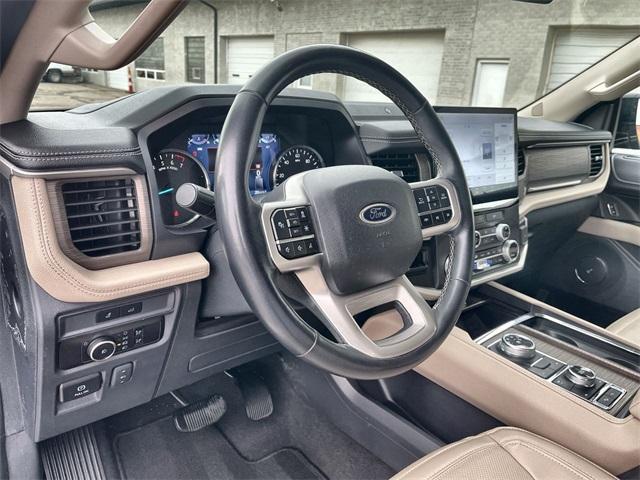 used 2024 Ford Expedition car, priced at $48,995
