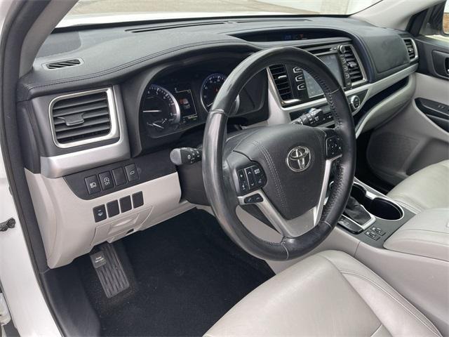 used 2017 Toyota Highlander car, priced at $24,495