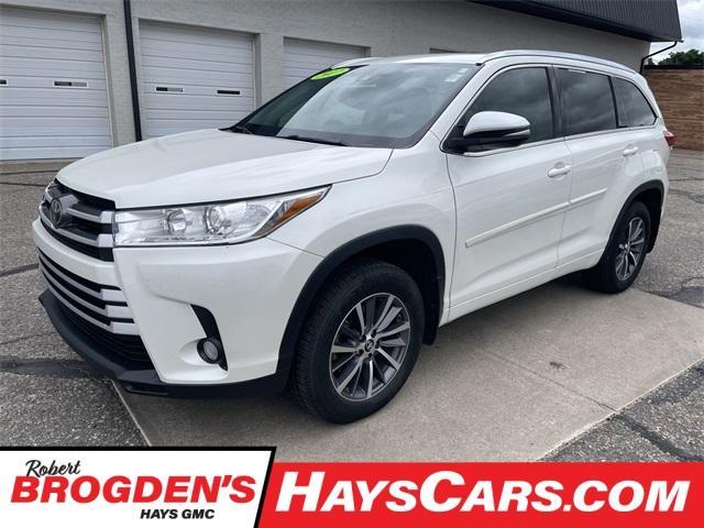 used 2017 Toyota Highlander car, priced at $24,495