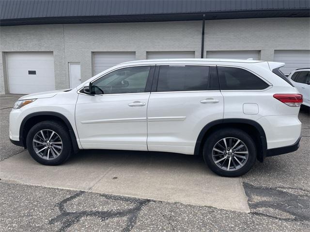 used 2017 Toyota Highlander car, priced at $24,495
