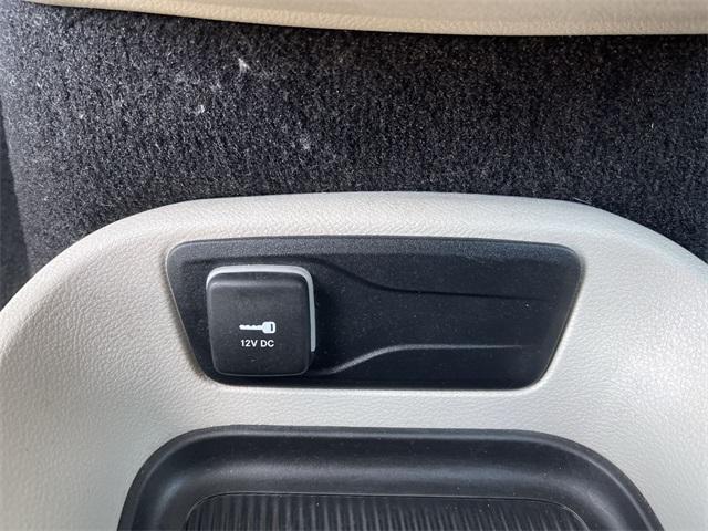 used 2023 Chrysler Pacifica car, priced at $24,995