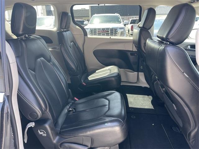 used 2023 Chrysler Pacifica car, priced at $24,995