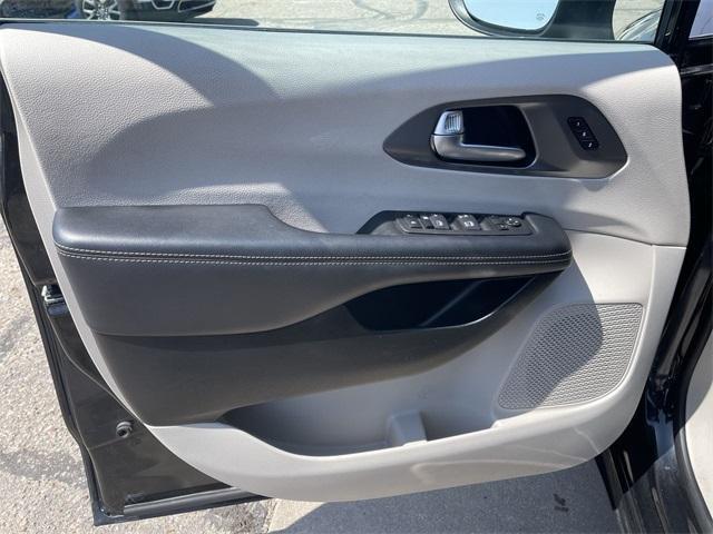used 2023 Chrysler Pacifica car, priced at $24,995