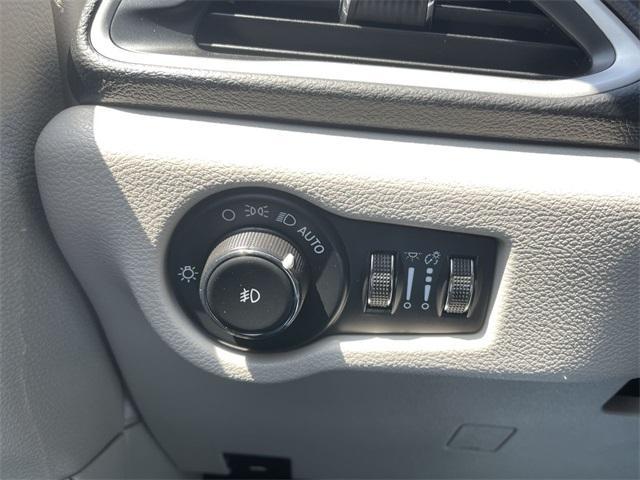 used 2023 Chrysler Pacifica car, priced at $24,995