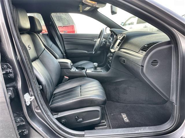 used 2014 Chrysler 300 car