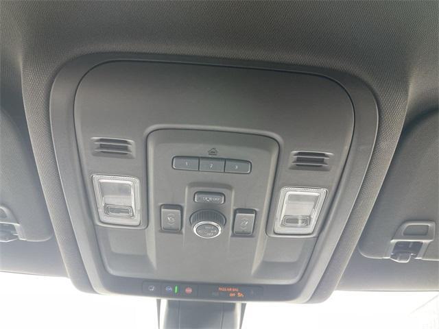 used 2022 GMC Yukon XL car, priced at $52,995