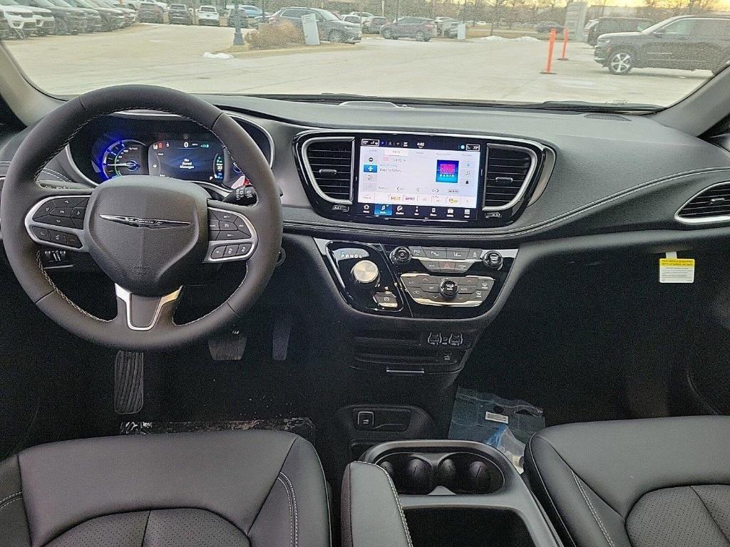 new 2025 Chrysler Pacifica Hybrid car, priced at $49,765