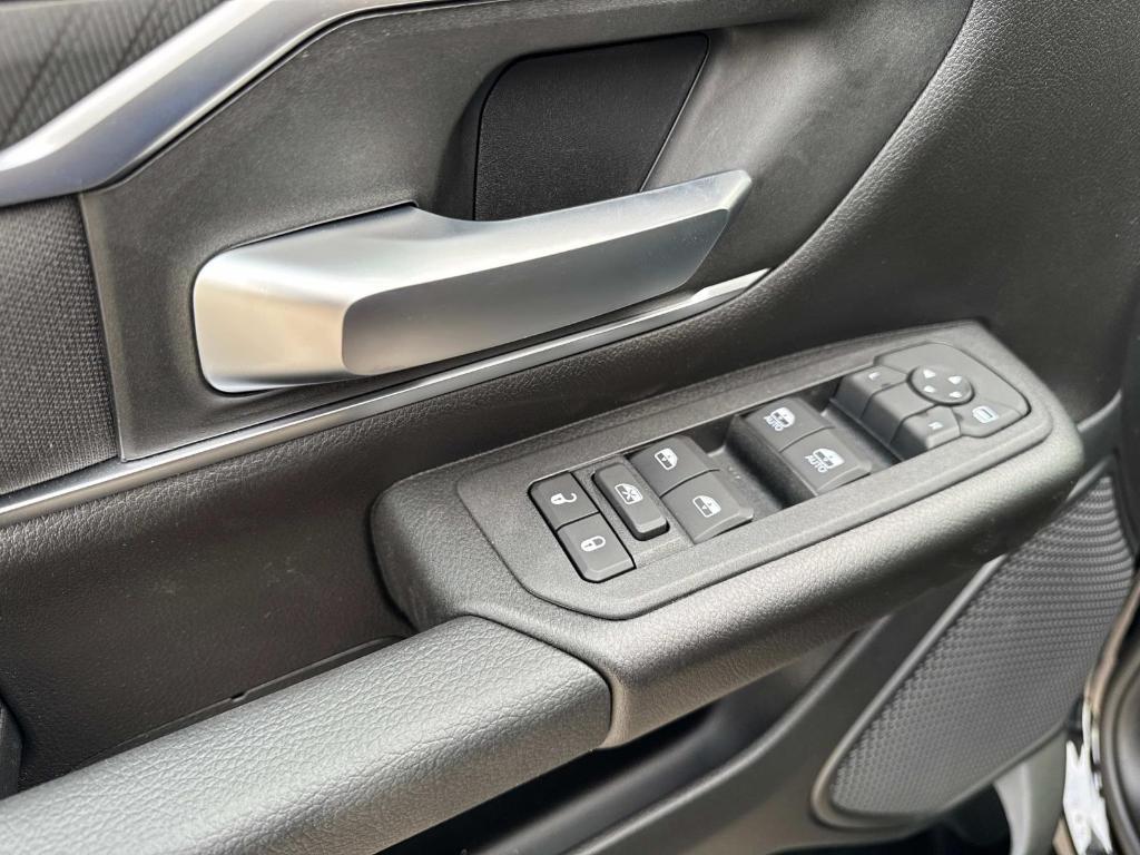 new 2025 Ram 1500 car, priced at $58,115