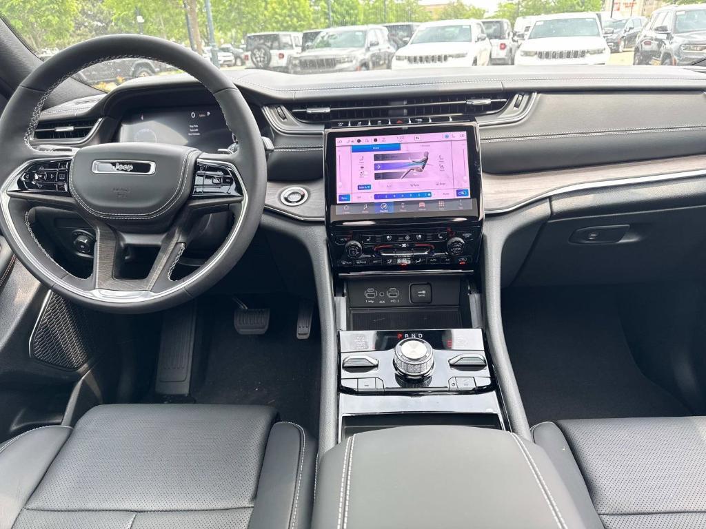 new 2025 Jeep Grand Cherokee car, priced at $57,243