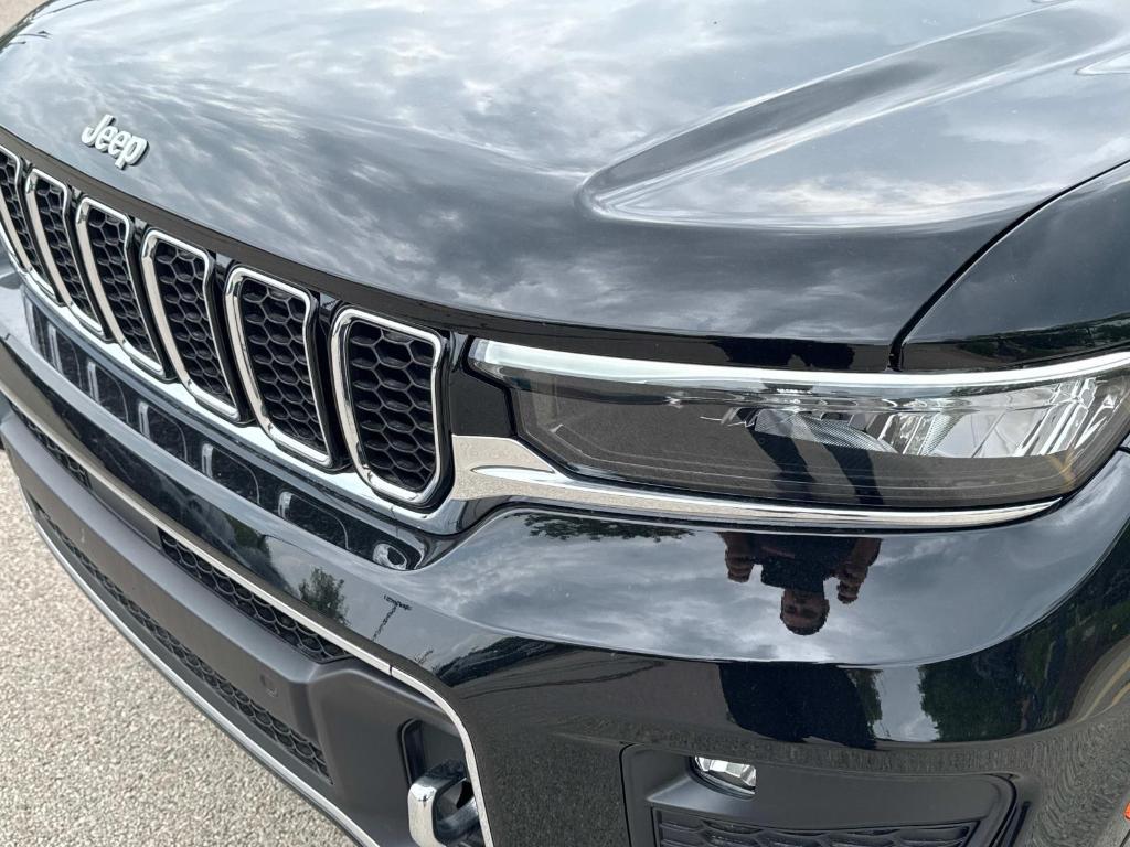 new 2025 Jeep Grand Cherokee car, priced at $57,851