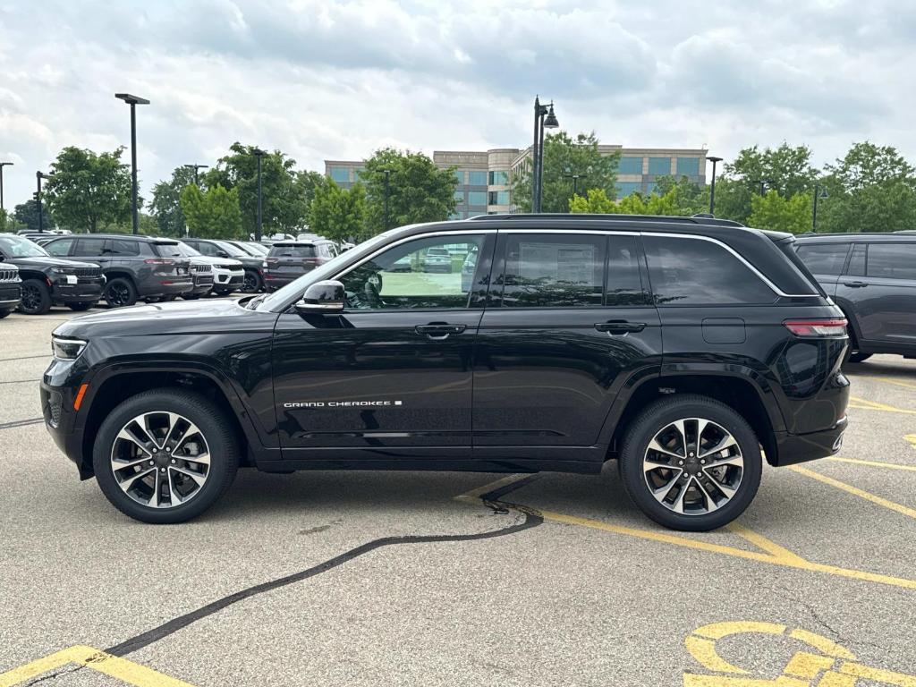 new 2025 Jeep Grand Cherokee car, priced at $57,851