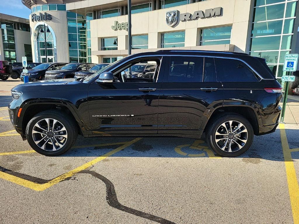 used 2023 Jeep Grand Cherokee car, priced at $42,594