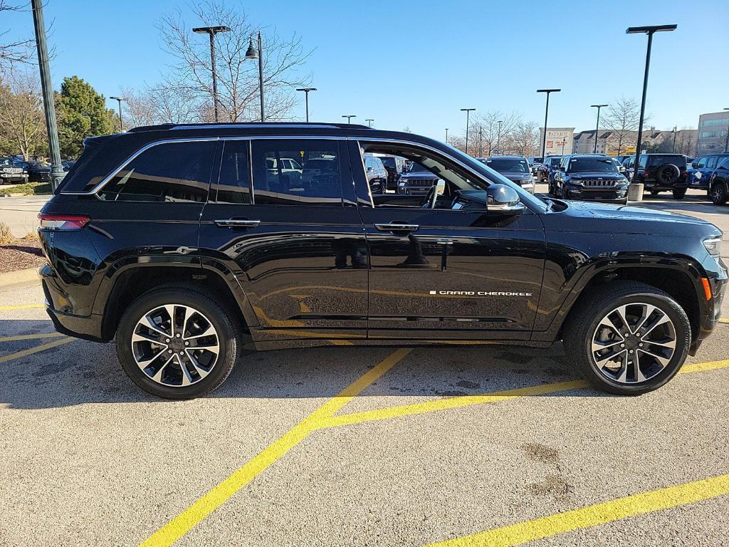 used 2023 Jeep Grand Cherokee car, priced at $42,594