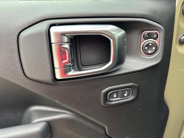 new 2025 Jeep Gladiator car, priced at $53,370