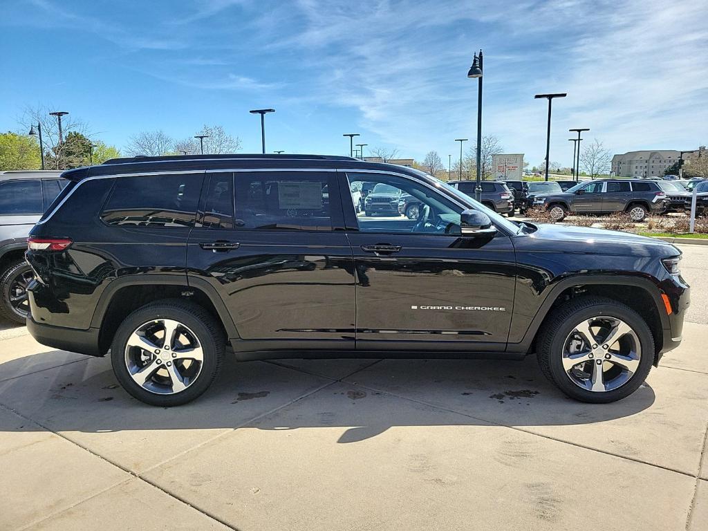 new 2024 Jeep Grand Cherokee L car, priced at $47,835