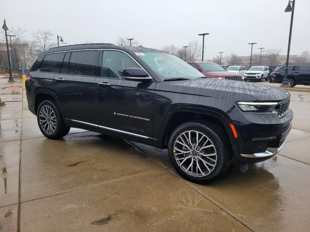 new 2025 Jeep Grand Cherokee L car, priced at $67,000