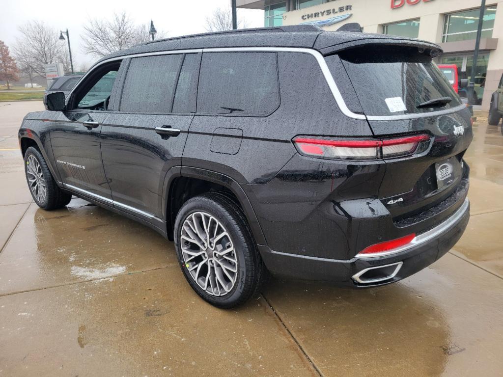 new 2025 Jeep Grand Cherokee L car, priced at $67,000