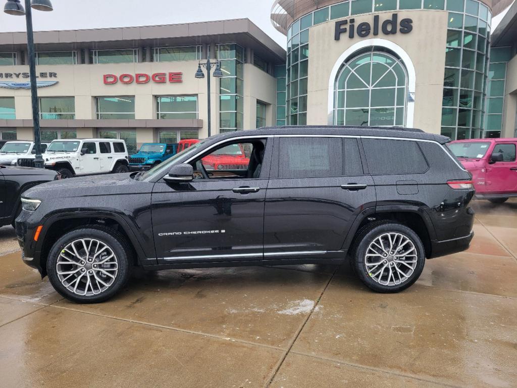 new 2025 Jeep Grand Cherokee L car, priced at $67,000