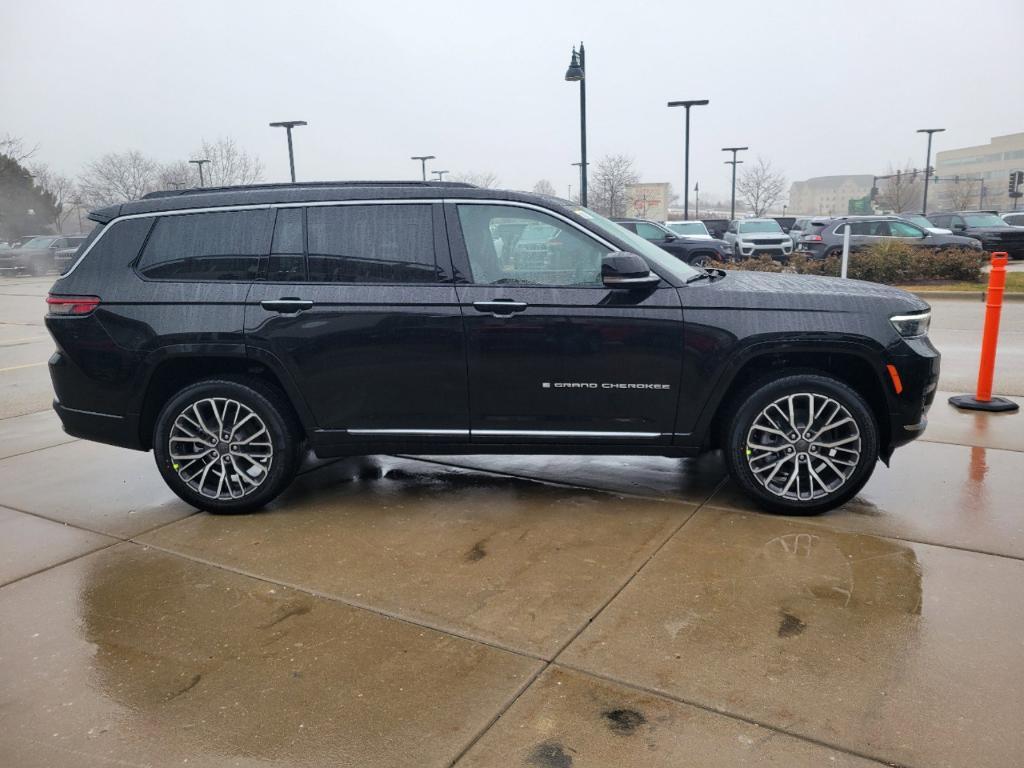 new 2025 Jeep Grand Cherokee L car, priced at $67,000