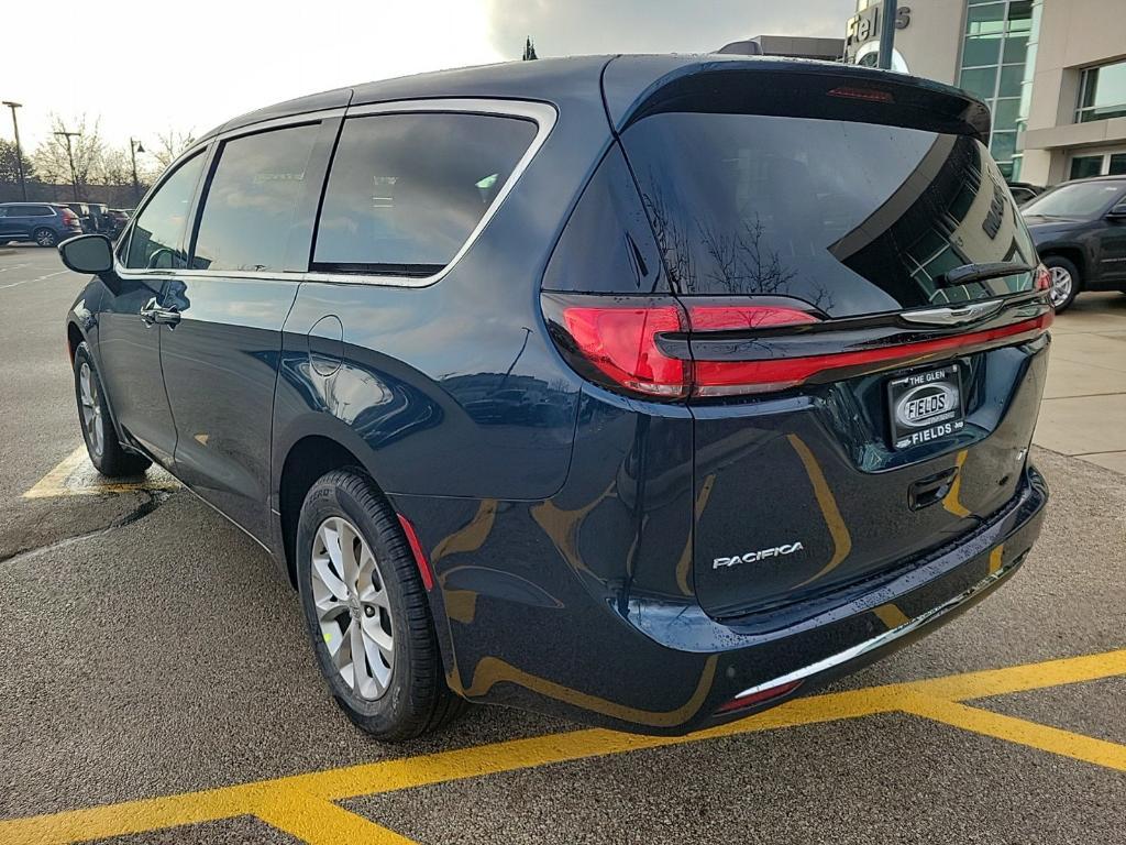 new 2025 Chrysler Pacifica car, priced at $43,147