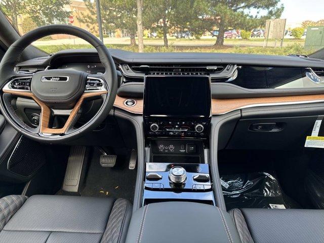 new 2025 Jeep Grand Cherokee car, priced at $61,318