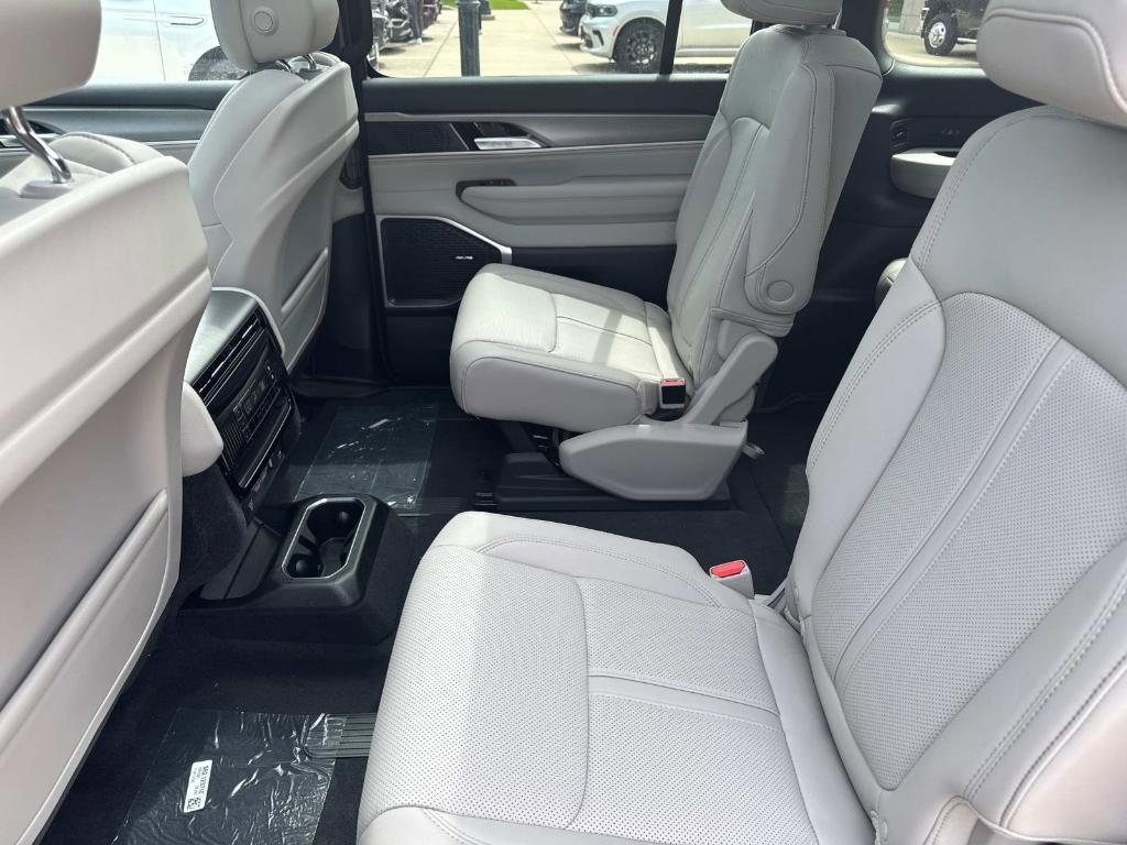 new 2025 Jeep Wagoneer car, priced at $71,026