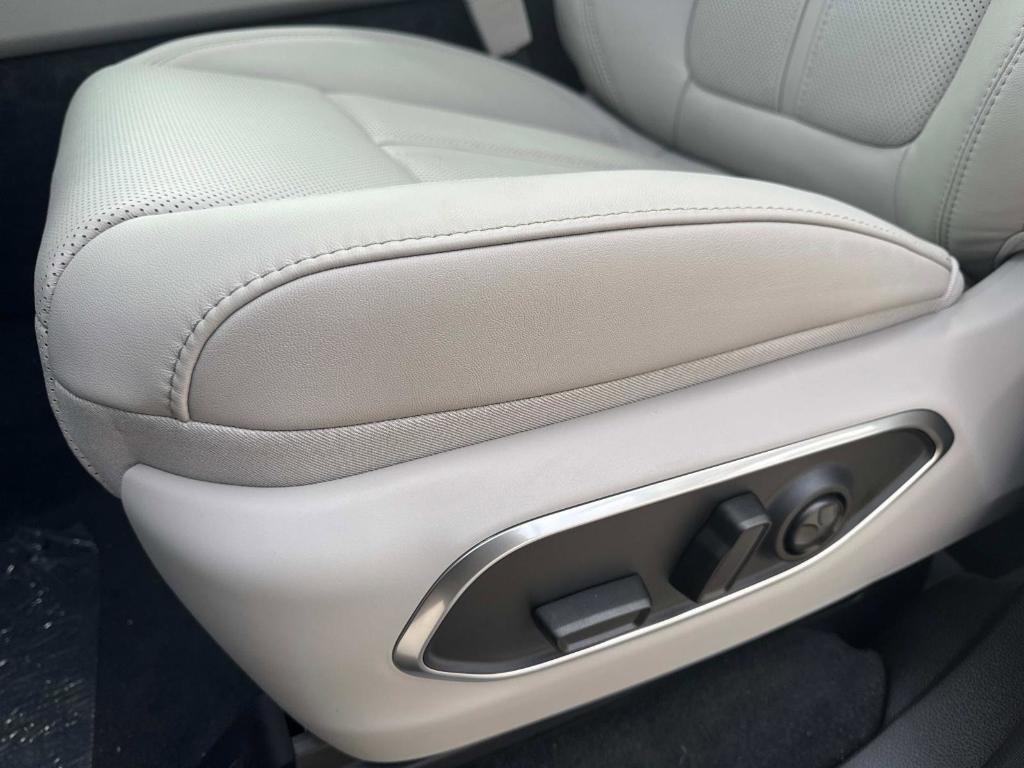 new 2025 Jeep Wagoneer car, priced at $71,026