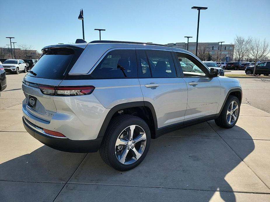 new 2024 Jeep Grand Cherokee car, priced at $53,660