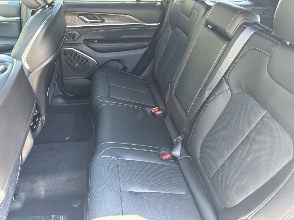 new 2025 Jeep Grand Cherokee car, priced at $57,256