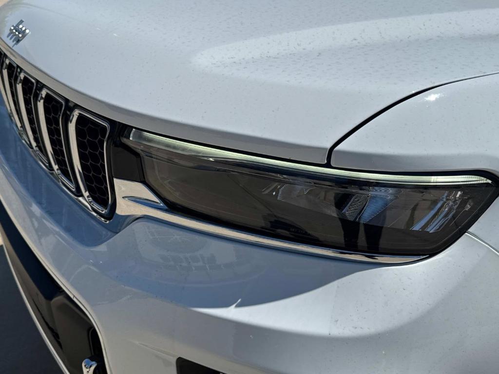 new 2025 Jeep Grand Cherokee car, priced at $57,256