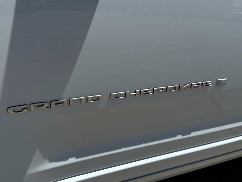 new 2025 Jeep Grand Cherokee car, priced at $57,256