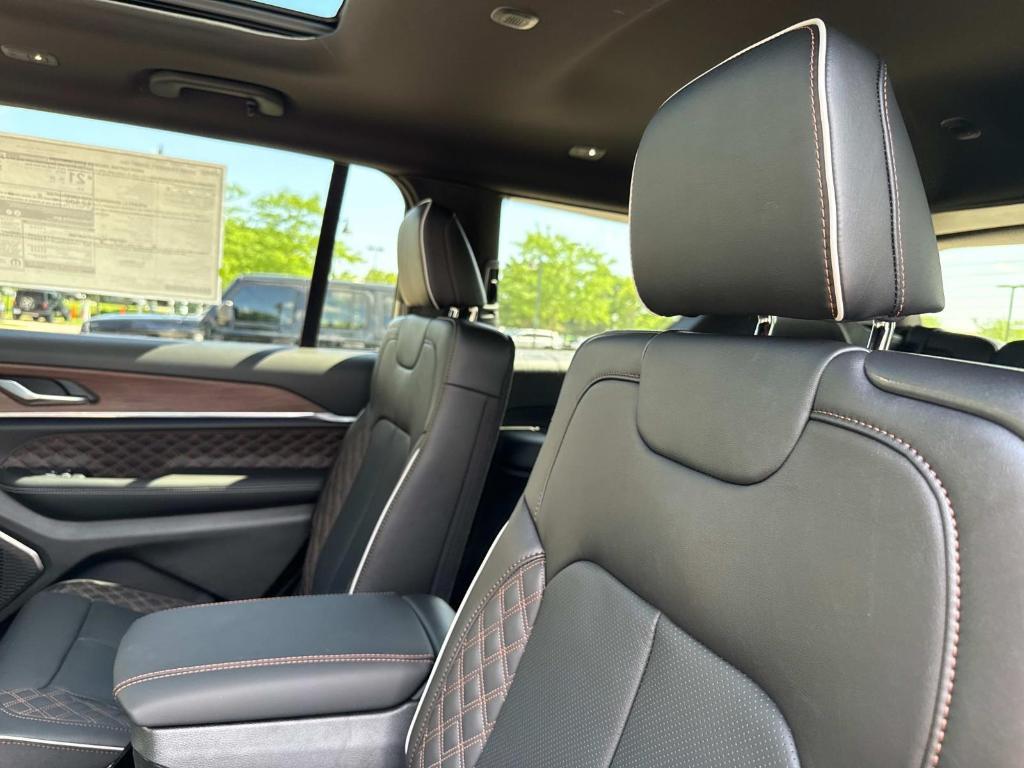 new 2025 Jeep Grand Cherokee L car, priced at $61,336