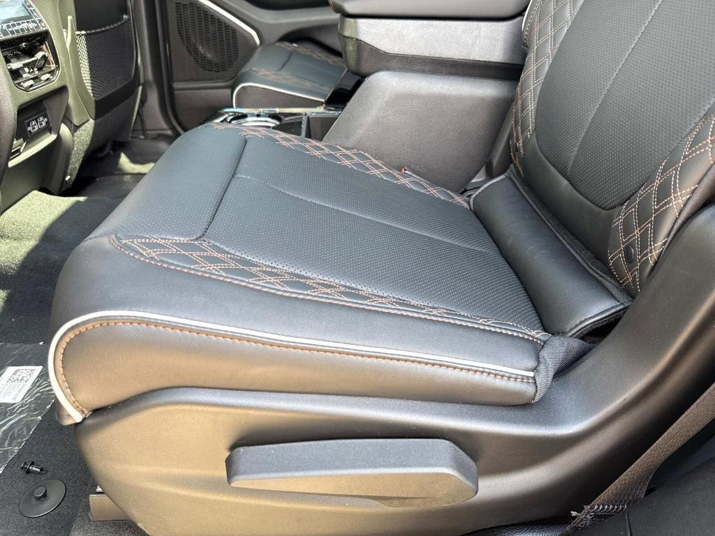 new 2025 Jeep Grand Cherokee L car, priced at $61,336
