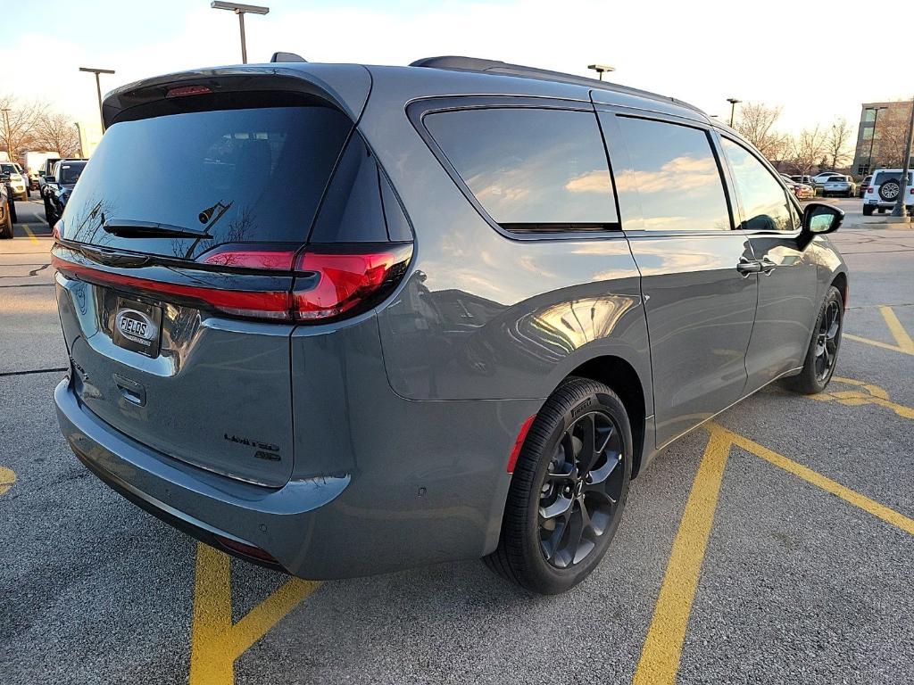 new 2025 Chrysler Pacifica car, priced at $50,637