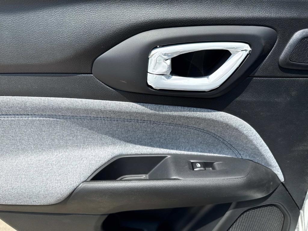 new 2025 Jeep Compass car, priced at $34,318
