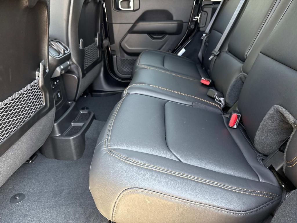 new 2025 Jeep Wrangler car, priced at $55,922