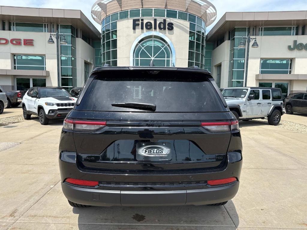 new 2025 Jeep Grand Cherokee car, priced at $51,796
