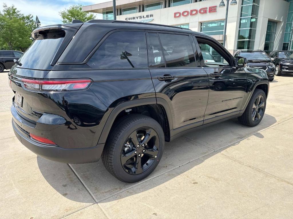 new 2025 Jeep Grand Cherokee car, priced at $51,796